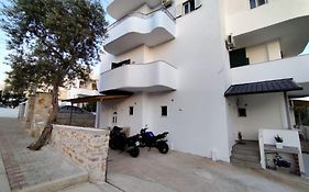 M&J Home